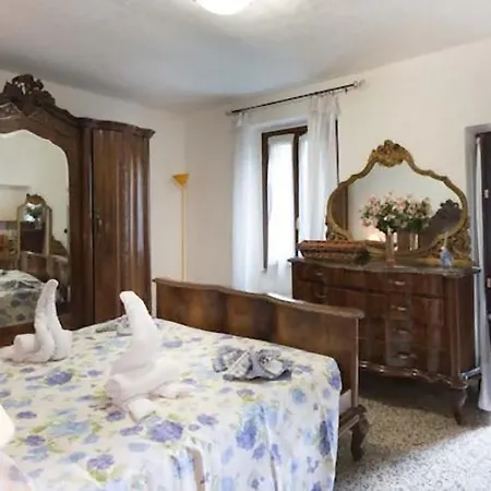 Comolake House Apartment