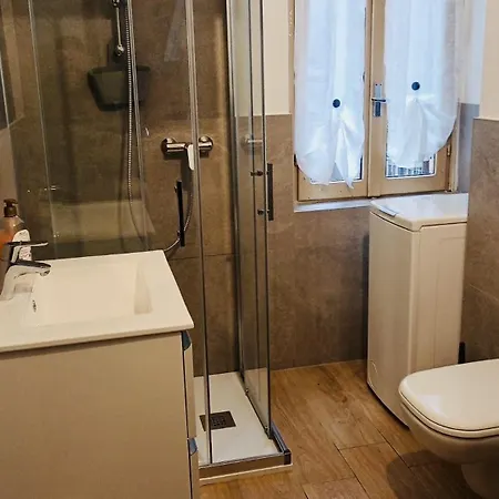 Comolake House Апартаменты