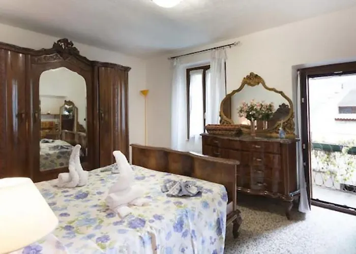 Comolake House Apartman
