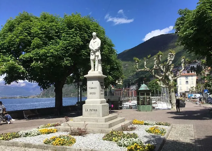 Comolake House Apartman *