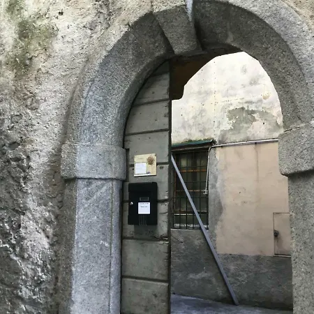 Comolake House 아파트 *