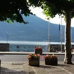 Lägenhet Comolake House